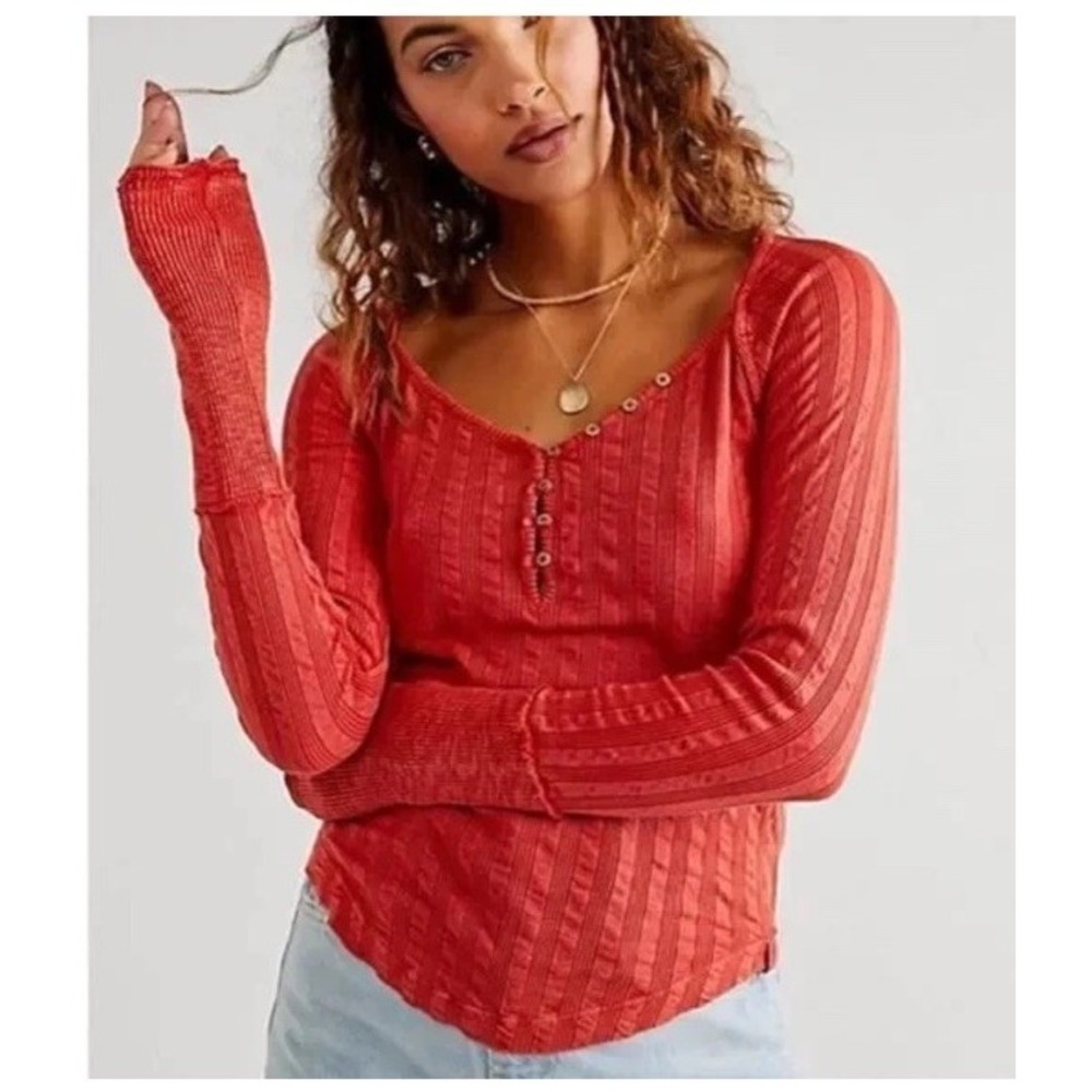 Free People Wild Hearts Henley Red Persimmon Size M Fitted Thermal Ribbed Top